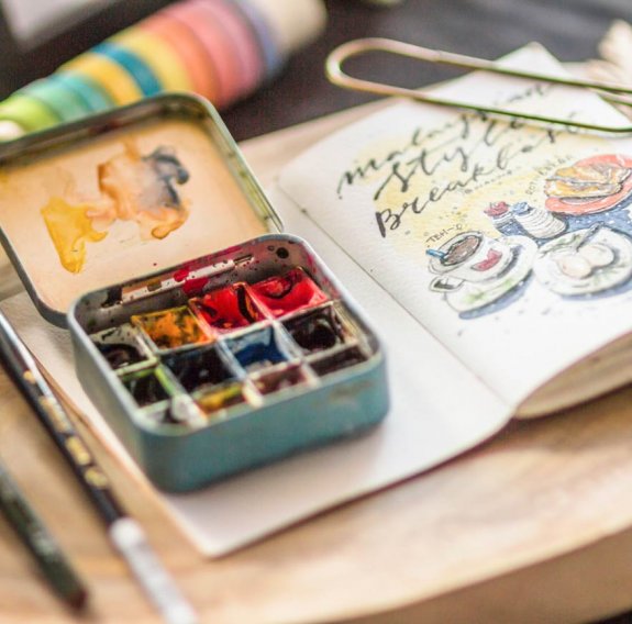 Aquarell Malkasten und Heft