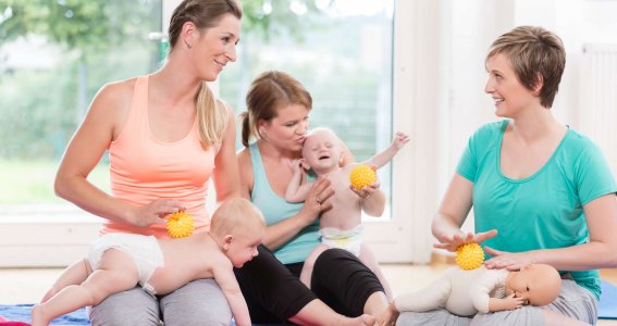 Babymassage: Harmonische Babymassage  | 6 Monate - 1 Jahr | München