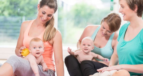 Babymassage: Harmonische Babymassage  | 6 Monate - 1 Jahr | München