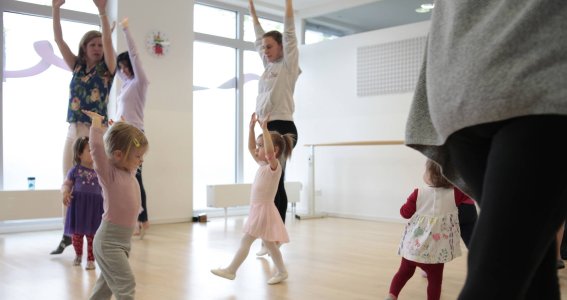 Windl Dance I Schwabing | 6 Monate - 3 Jahre | München