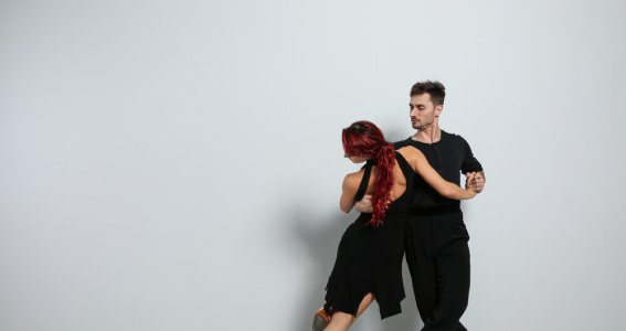 Bachata Style & Footwork | Erwachsene | Neuhausen-Nymphenburg