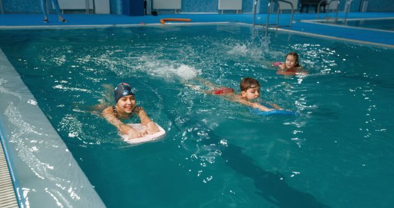 Schwimmkurs: Kinder Anfänger | 5  - 10 Jahre | Sendling