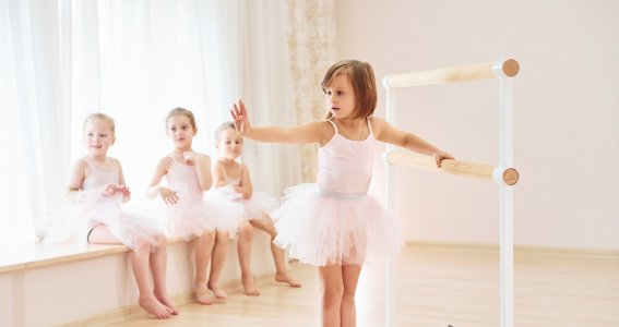 Tanzkurs: Modernes Ballett | 5  - 12 Jahre | Kareth