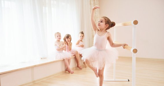 Tanzkurs: Modernes Ballett | 5  - 12 Jahre | Kareth