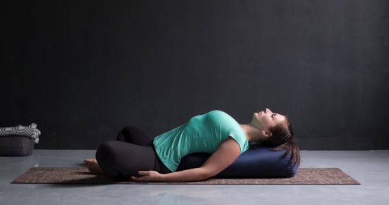 Yogakurs: Yin Yoga | Erwachsene | Kareth