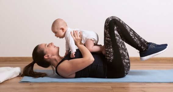 Yogakurs: Yoga nach der Geburt | Mamas | Kareth