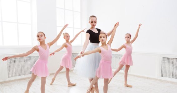 Tanzkurs: Ballet | 6  - 17 Jahre | Schwanthalerhöhe