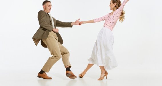 Tanzkurs: West Coast Swing (Fortgeschrittene) | Erwachsene | Innenstadt