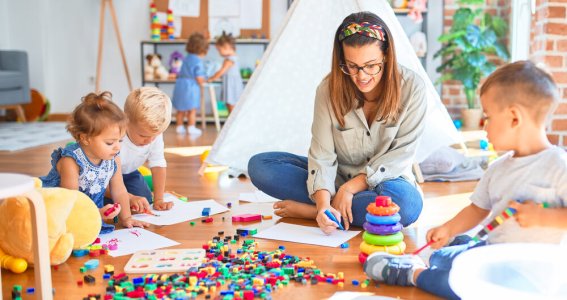 Montessori Unterricht für Kinder | 1  - 3 Jahre | Düsseldorf