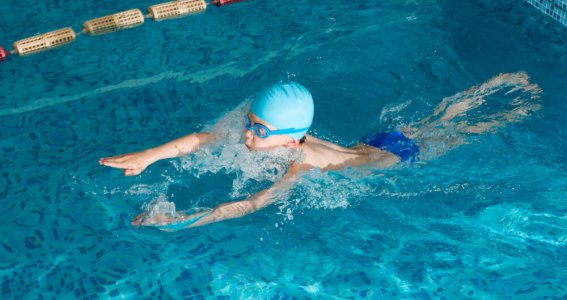 Schwimmkurs: Level 2 Stabilisierung | 4  - 12 Jahre | Au-Haidhausen