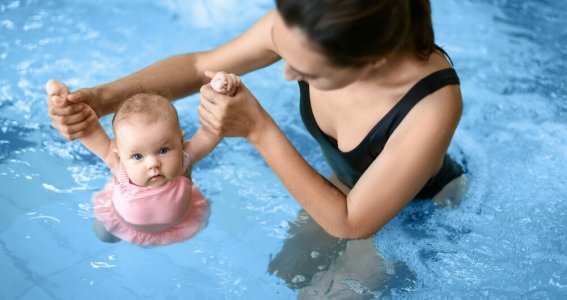 Osterferien: Babyschwimmen  | 2  - 6 Monate | Pasing-Obermenzing